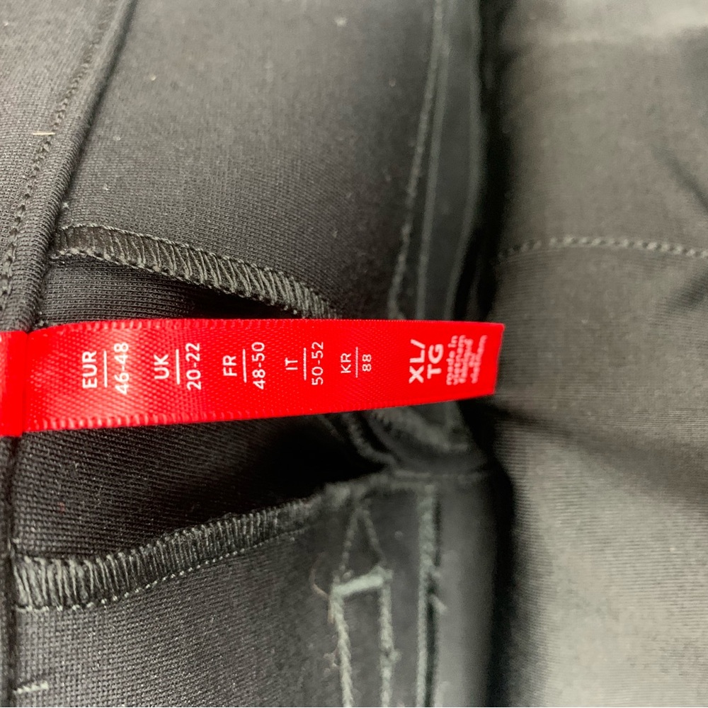 Spanx The Perfect Pant, Ankle Backseam Skinny 20251R - Picture 10 of 13